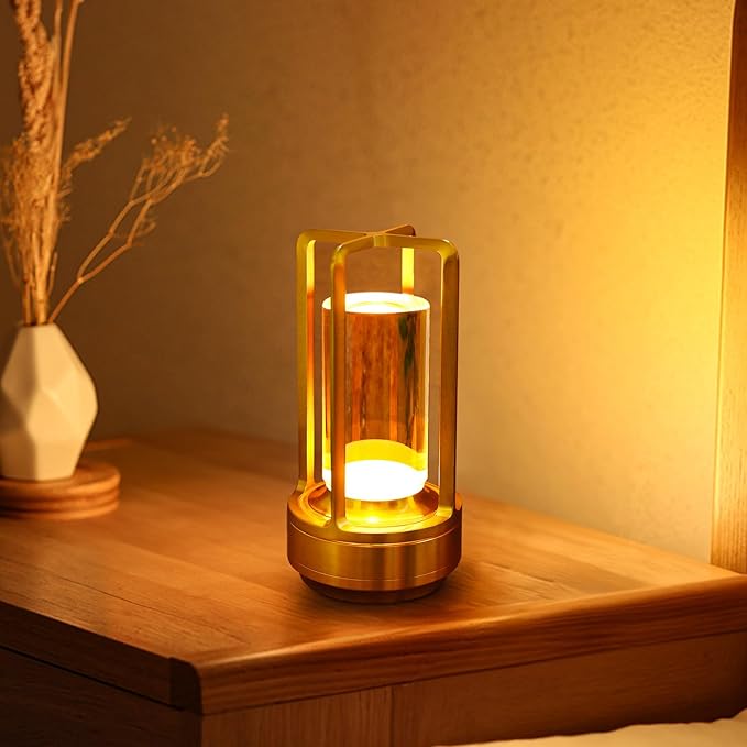 Aldenaire - Crystal Lantern Lamp